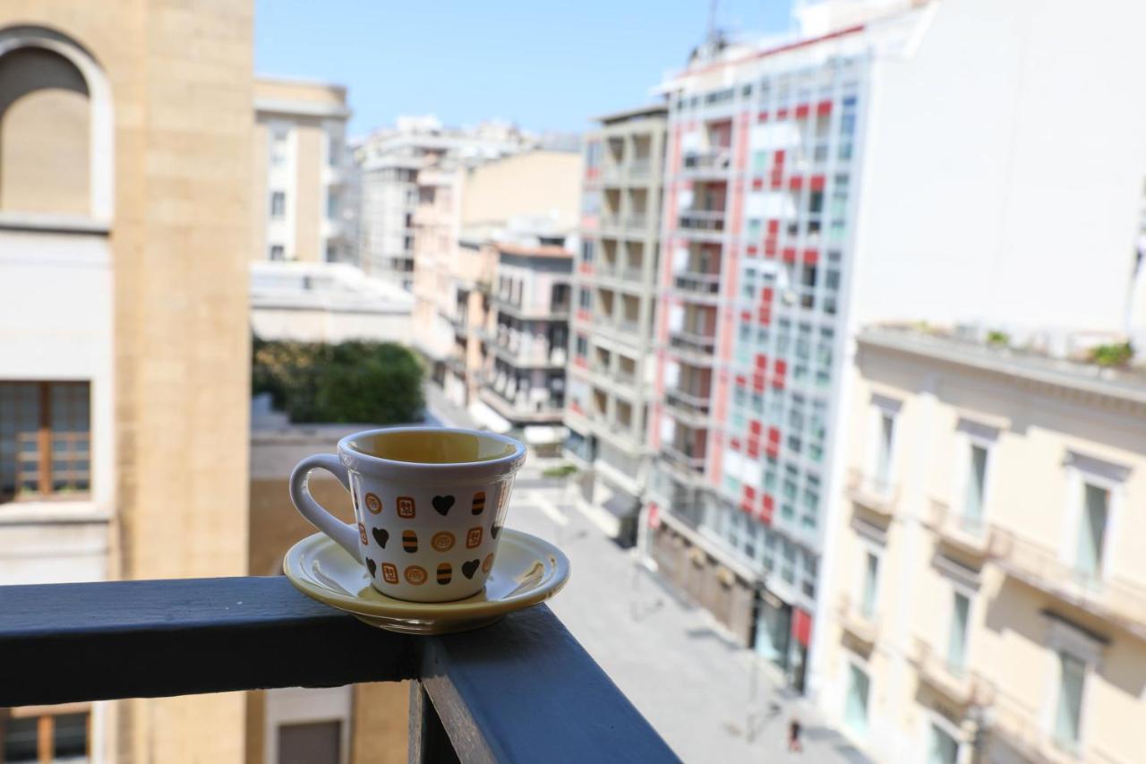 Interno 11 City View With Kitchen - 70 Mq Bari Buitenkant foto