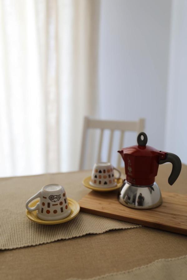 Interno 11 City View With Kitchen - 70 Mq Bari Buitenkant foto